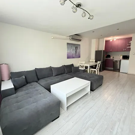 Apartament Vyzrajdane *