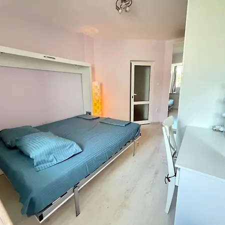 Apartament Vyzrajdane Burgas